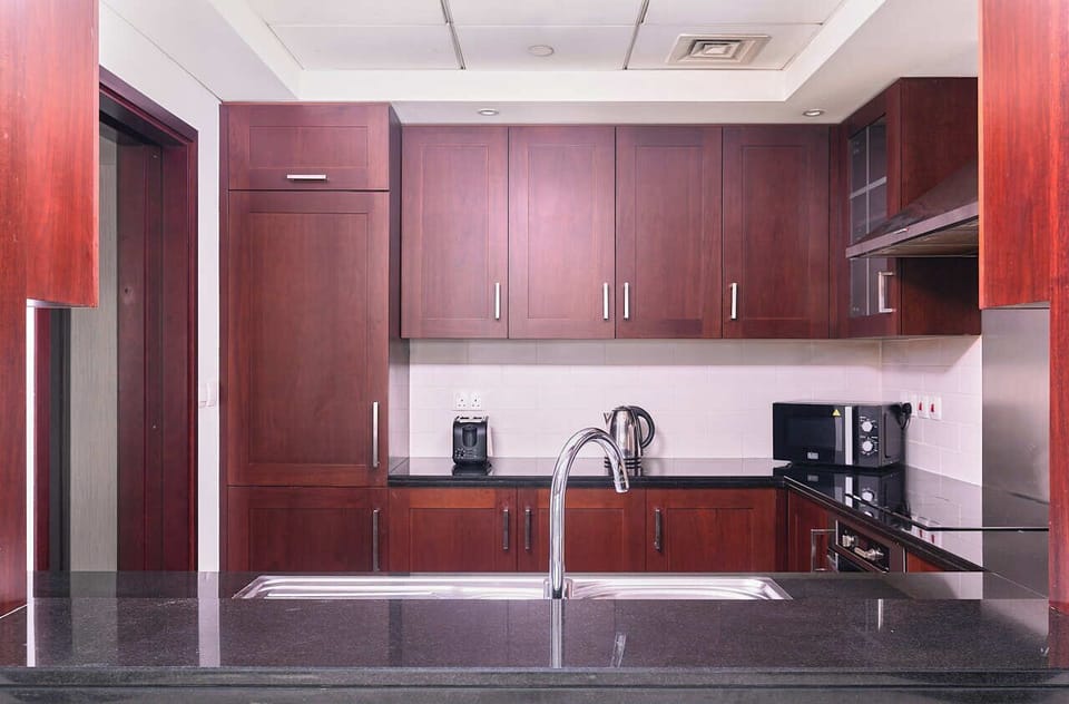 Apartment, Balcony | Private kitchen | Electric kettle