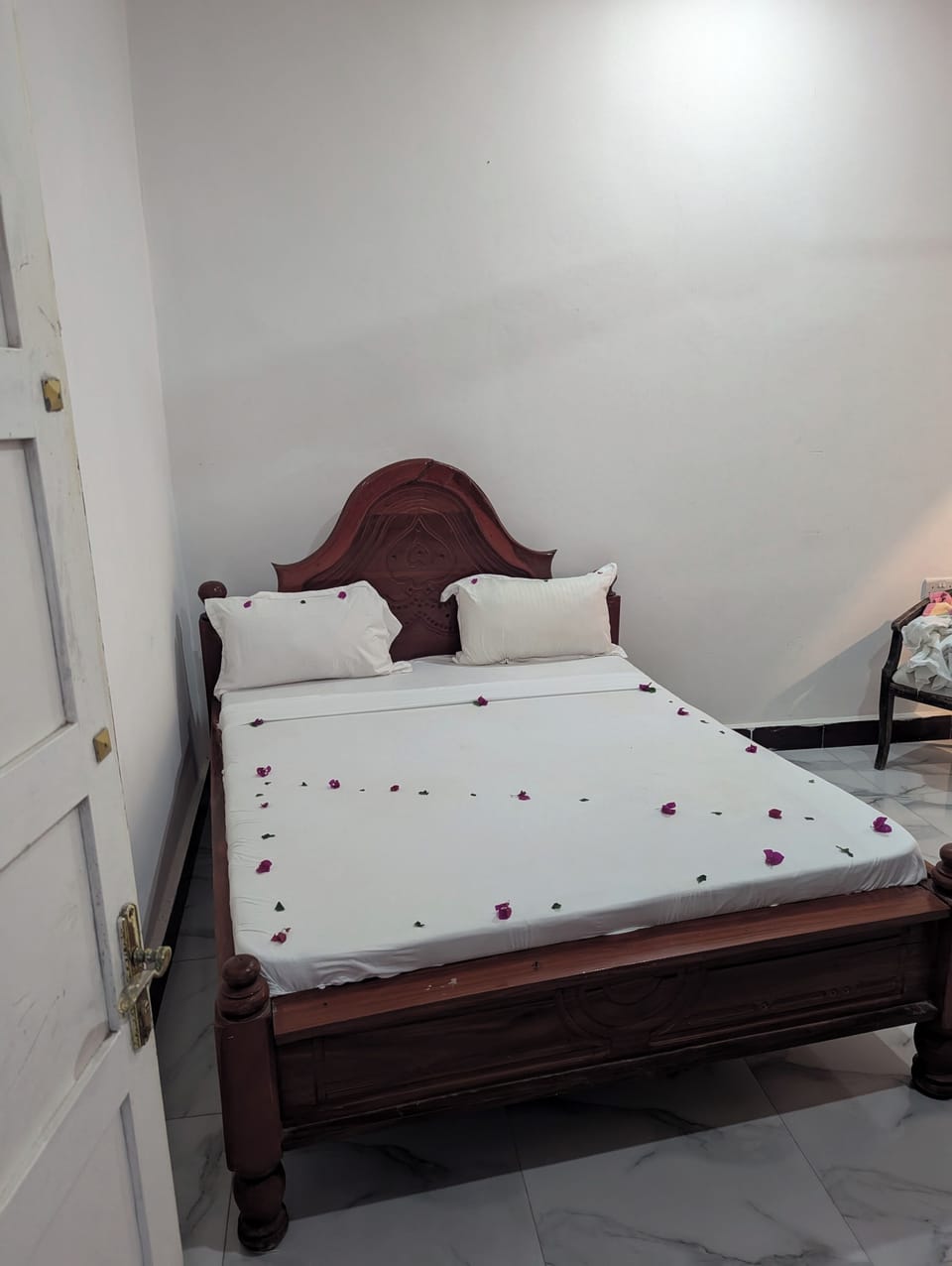 Comfort Double Room, Sea View | Individually furnished, desk, laptop workspace, free WiFi