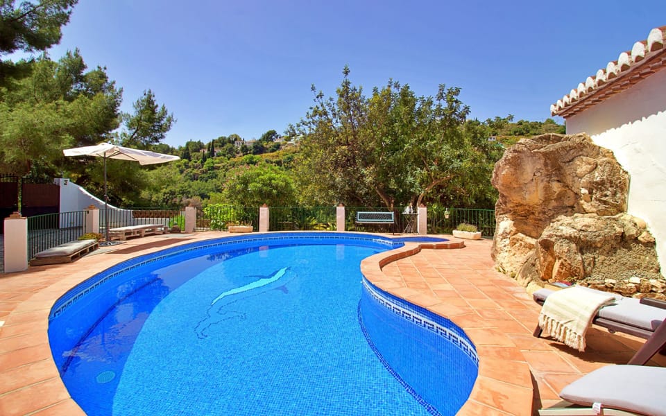 Cortijo El Majito %2D beauty and tradition %2D shaped swimming pool
