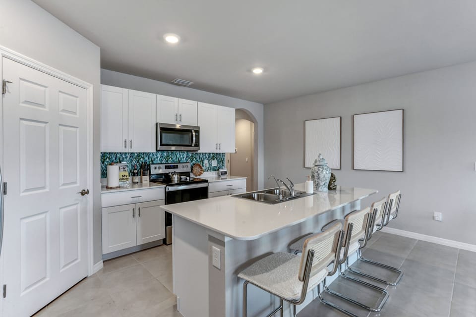 House (4 Bedrooms) | Interior