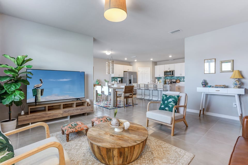 House (4 Bedrooms) | Interior