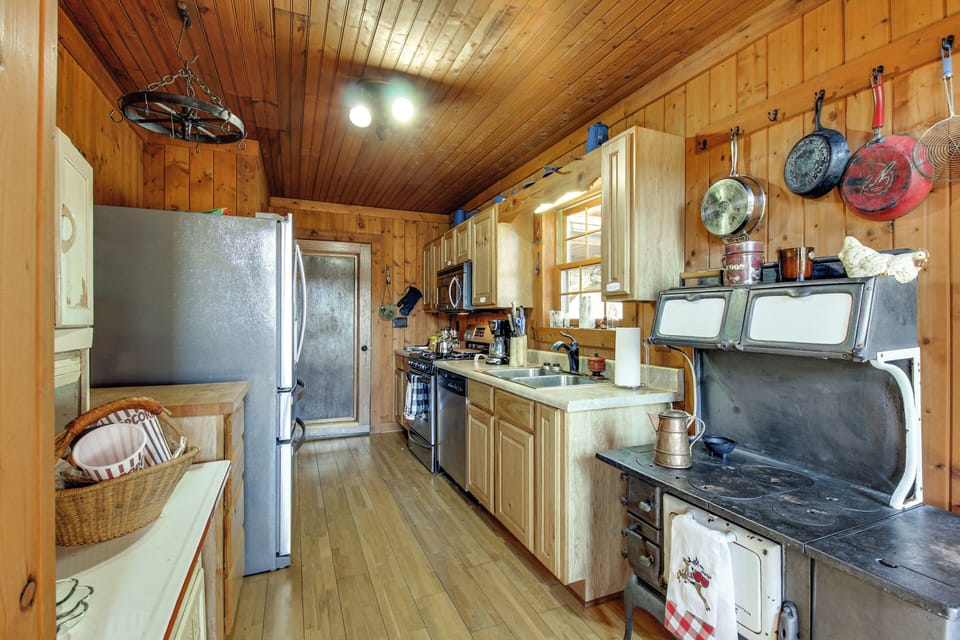 House (2 Bedrooms) | Interior