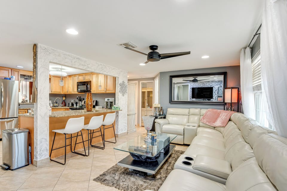 House (3 Bedrooms) | Front of property