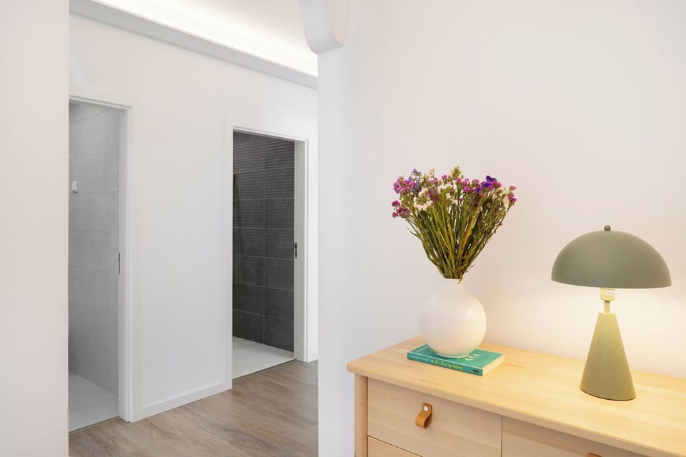 Standard Double or Twin Room | Bathroom | Shower, hair dryer, towels, soap