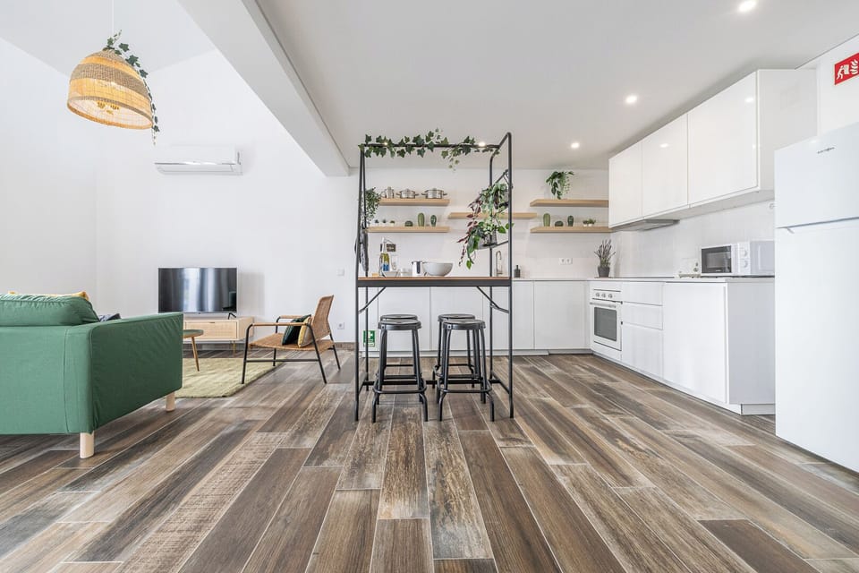 Duplex apartment with terrace | Private kitchen | Fridge, microwave, oven, stovetop