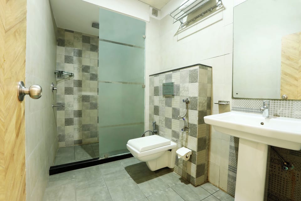 Deluxe Room | Bathroom