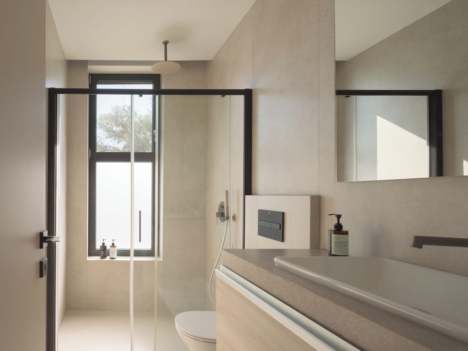 Bathroom (2)