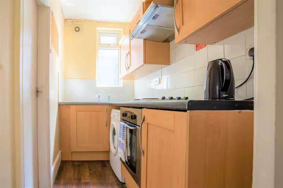Apartment | Private kitchen | Fridge, microwave, oven, stovetop