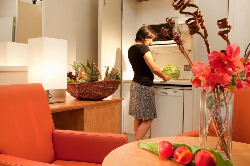 Comfort Room, Kitchenette | Private kitchen | Coffee/tea maker, electric kettle