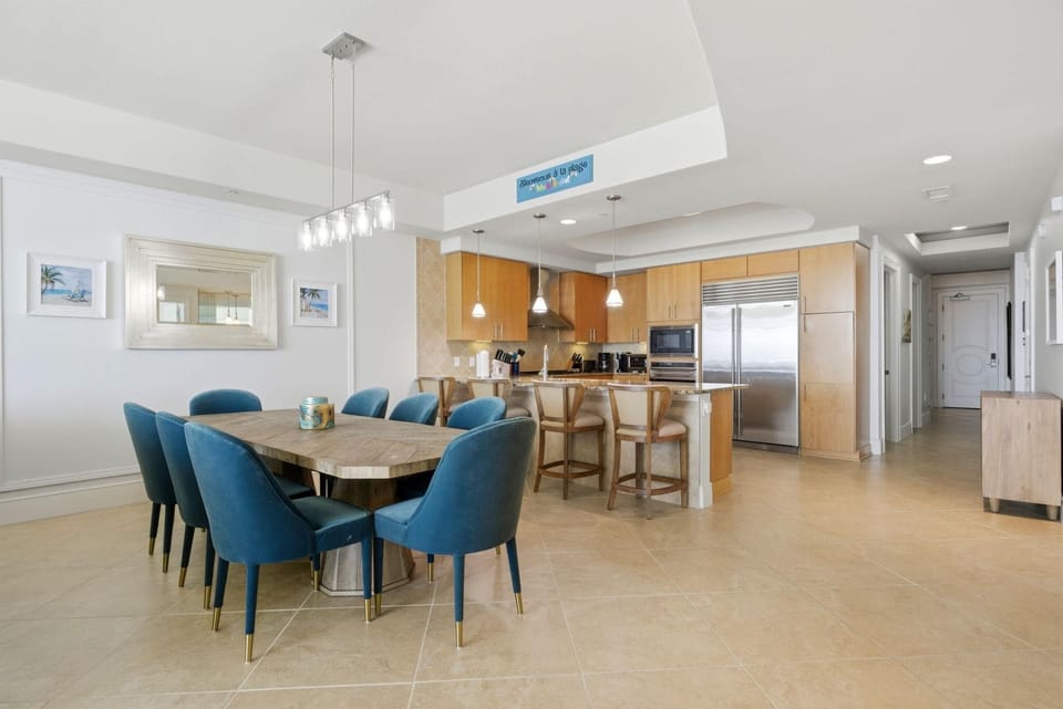 Condo, Multiple Beds (Turquoise D806) | Dining