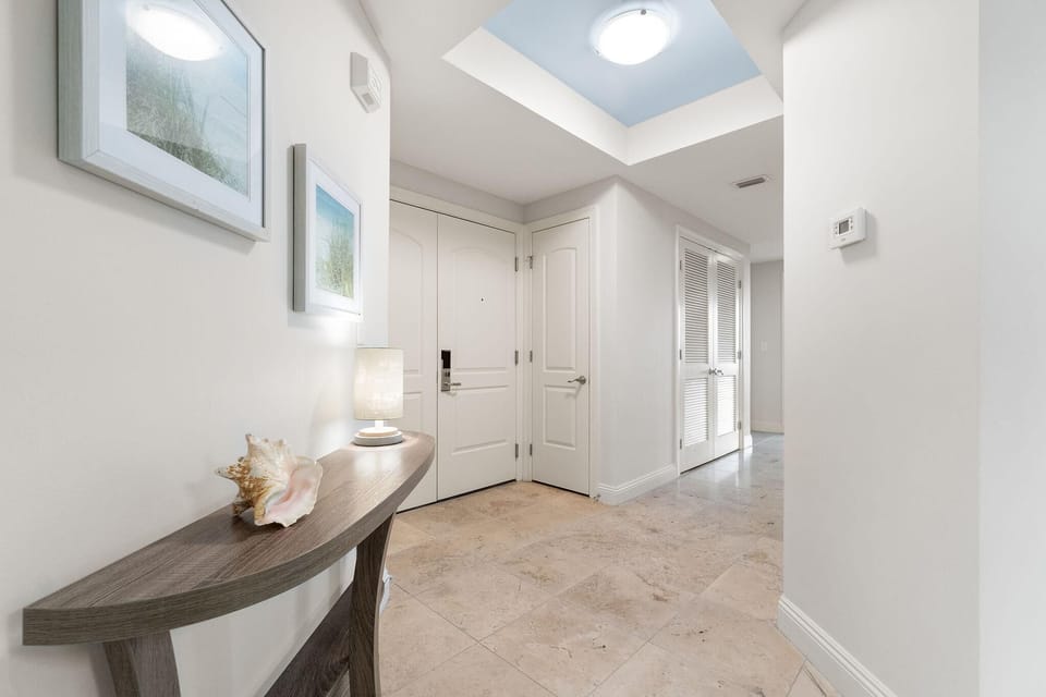 Condo, Multiple Beds (Indigo East 2005 - Junior Penthouse) | Interior