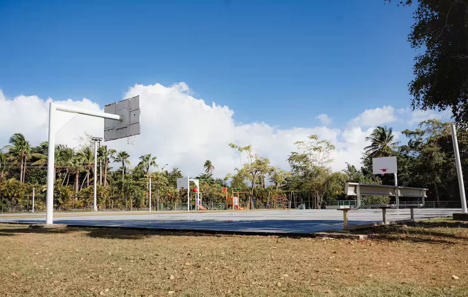 Sport court