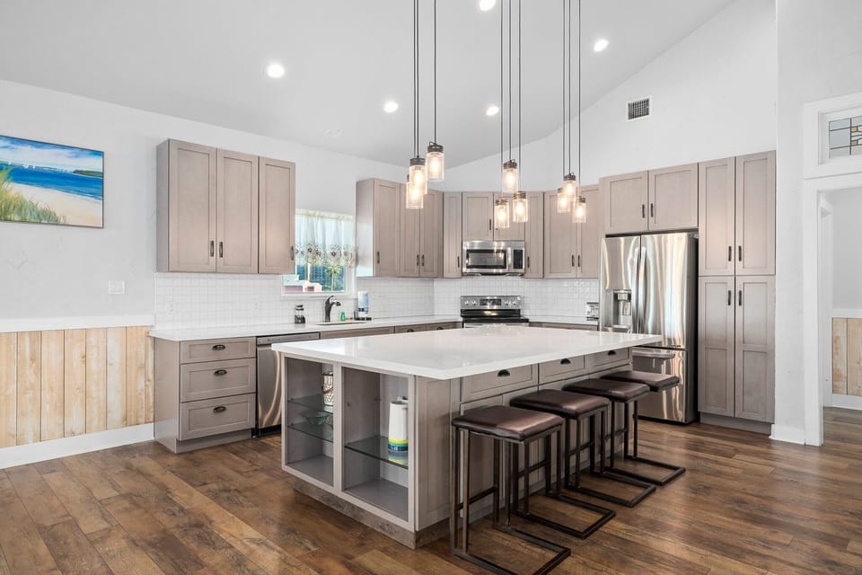 House, Multiple Beds, Balcony (BV 158 Beach View) | Private kitchen | Fridge, microwave, oven, stovetop
