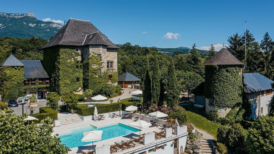 Experience a unique and wonderful stay in this gorgeous Chateau!