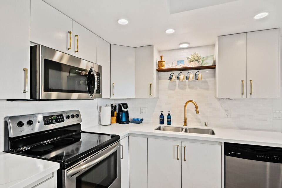 Full Kitchen that would make your stay feel at home