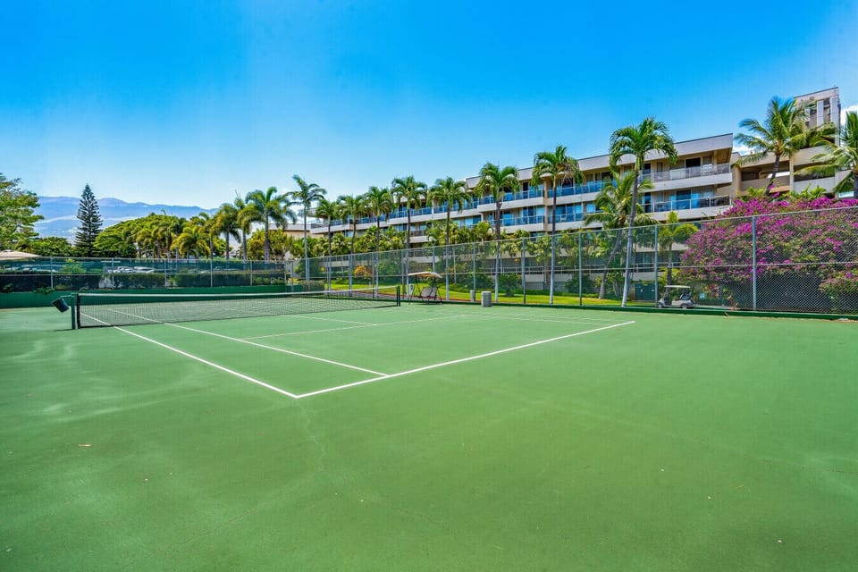 Ace your stay: Enjoy complimentary access to our on-site tennis courts