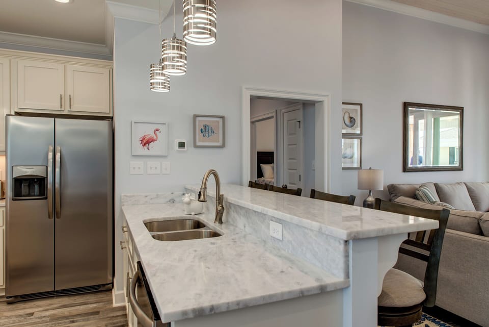 Kitchen Bar 