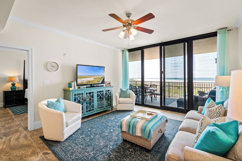 Gulf Front View Living Room 