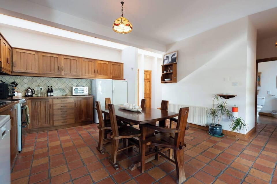 6ca8ec35 cdb5 4c1e b940 9d8977c897e7