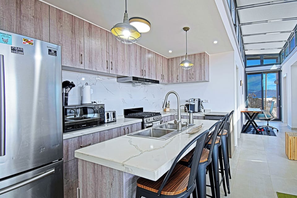 20 Knots kitchen