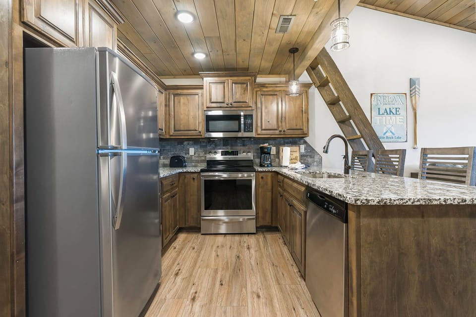 Full Kitchen