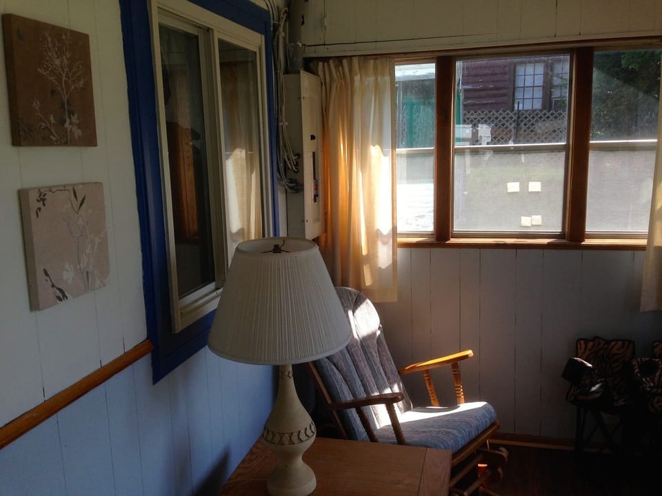 Cottage, 3 Bedrooms | Living area | Flat-screen TV, fireplace, DVD player