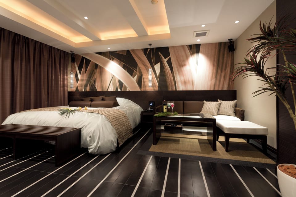 Soundproofing, WiFi (free), bed sheets