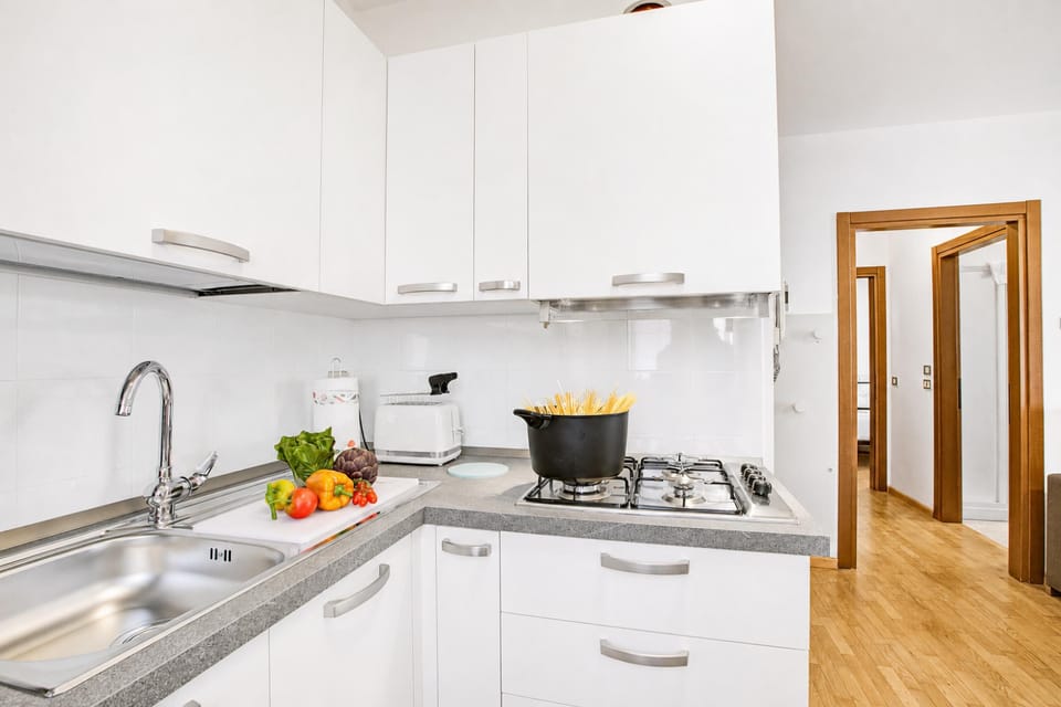 Family Apartment, 1 Bedroom, Balcony (Ardaro 1 - Riva del Garda Apartment) | Private kitchen