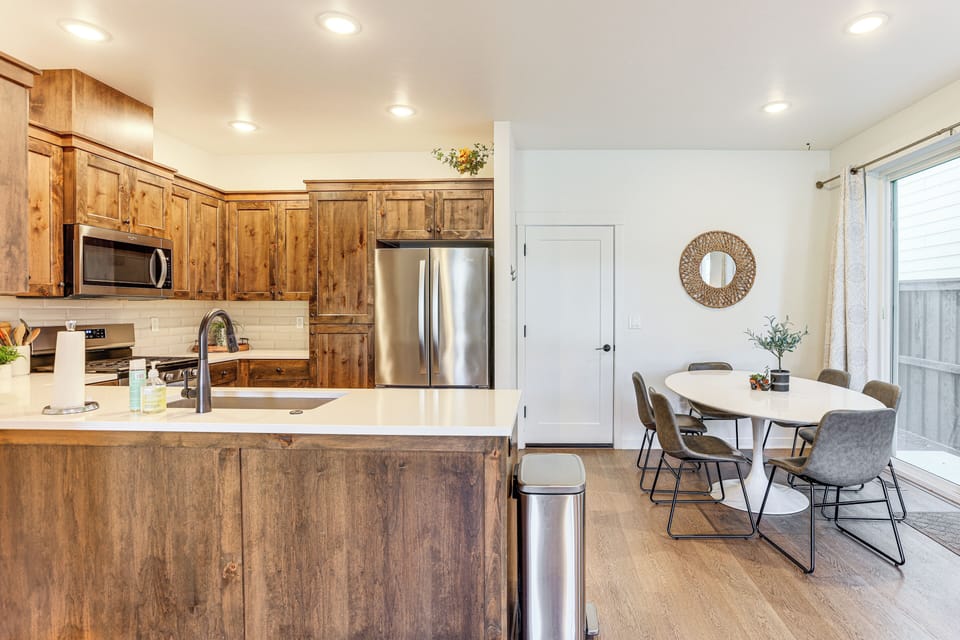 Kitchen | Dining Area | 1st Floor
