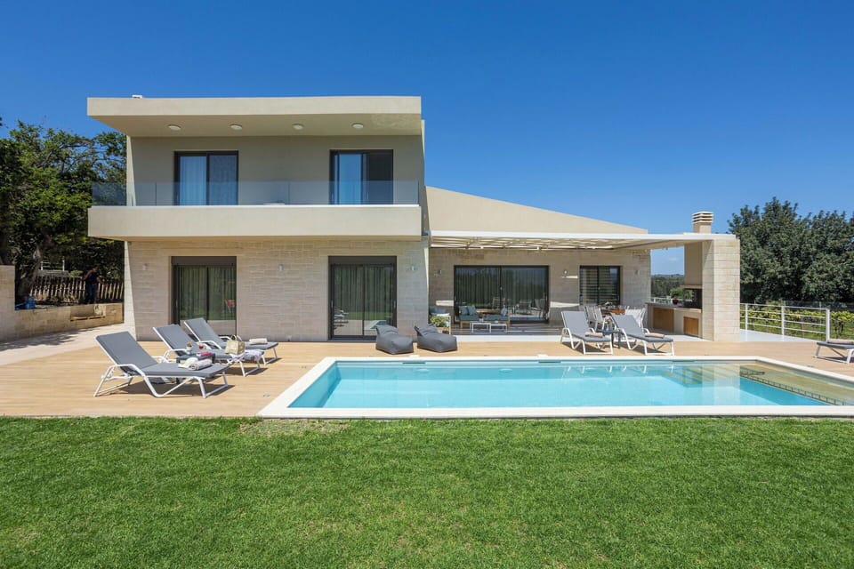 Building Exterior, Garden, Outdoor, Pool