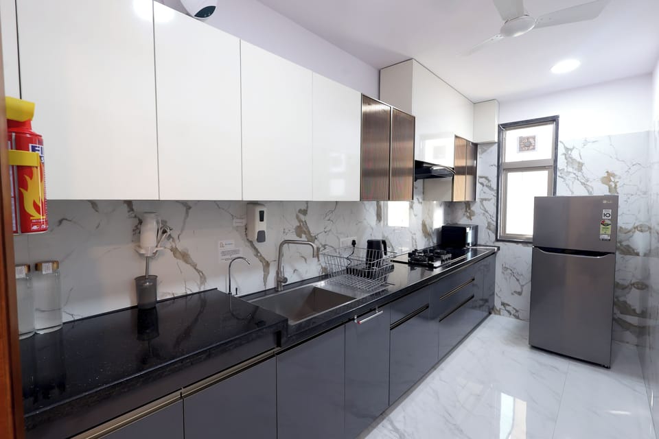 Fridge, microwave, stovetop, highchair