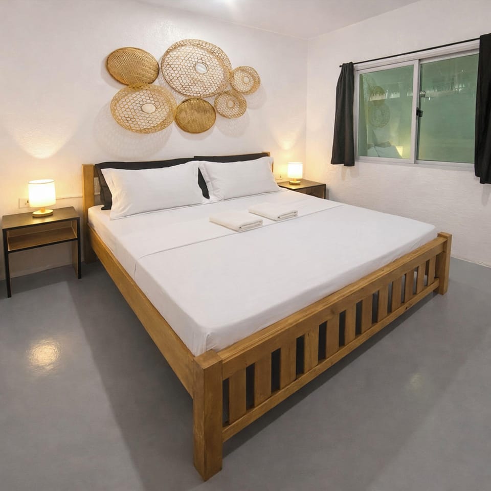 Standard Room | Free WiFi, bed sheets