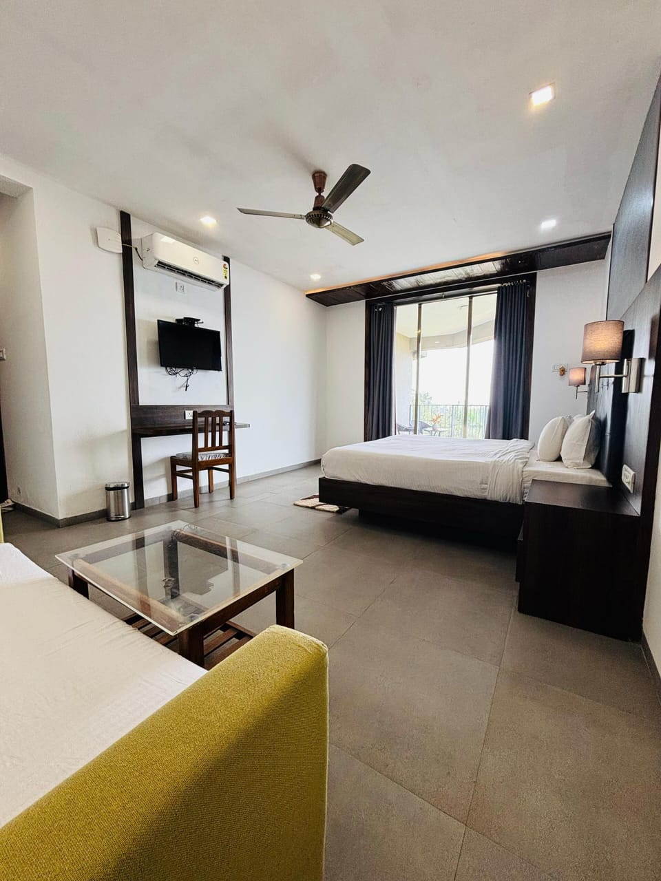 Deluxe Double Room, Balcony, Hill View | Blackout drapes, iron/ironing board, free WiFi