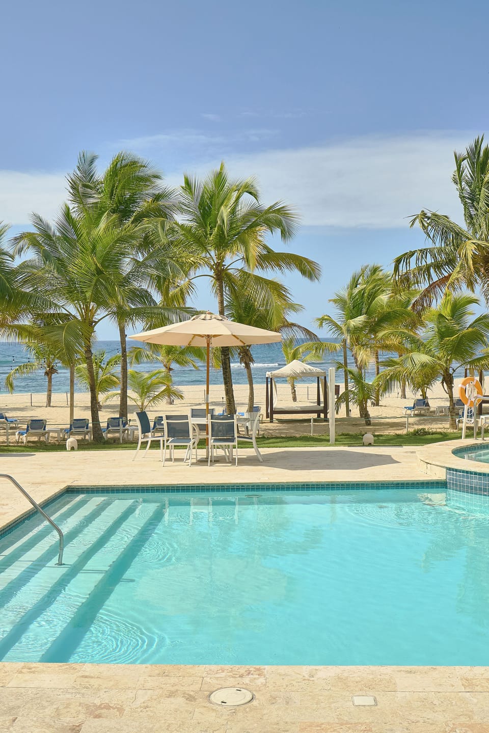 Infinity Pool Magic – Two stunning infinity pools that blend perfectly with the sea — your favorite spot for sunrise coffee or sunset cocktails.