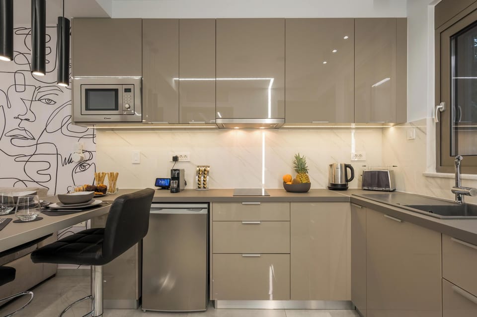 Luxury Apartment | In-room dining