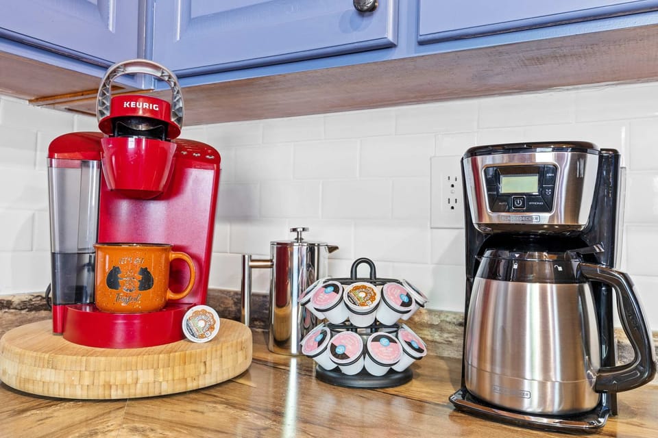 Start your day off right at the coffee station, fully equipped with everything you need for your perfect cup—whether it's a hot brew from the coffee pot, a quick cup from the Keurig, or a rich French press. Enjoy your morning ritual with ease and co
