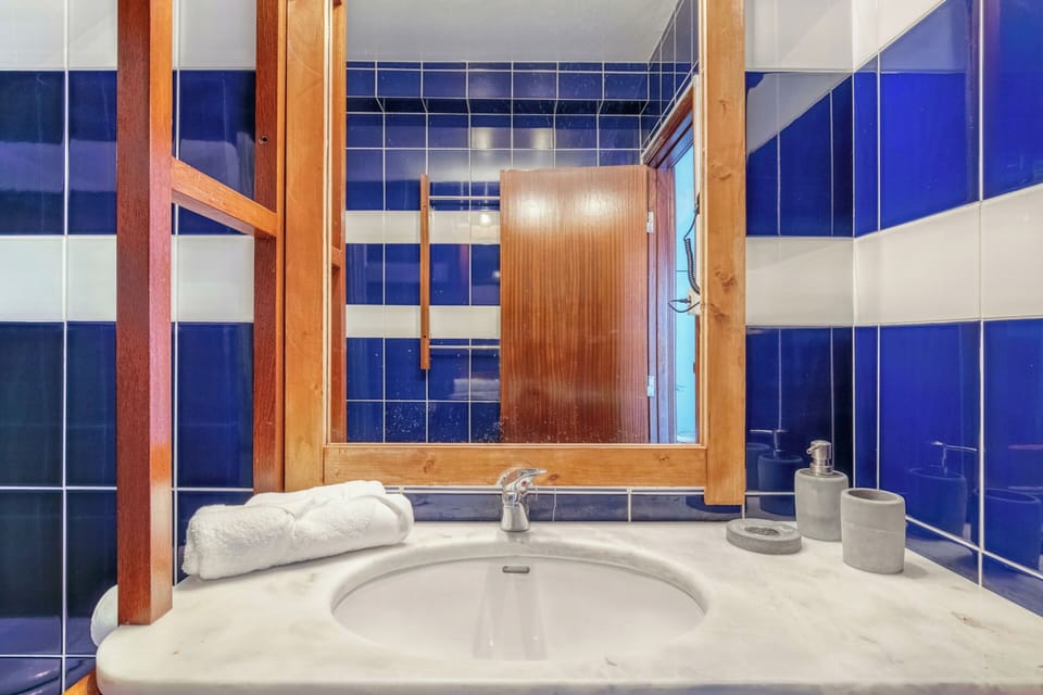 Shower, toilet paper