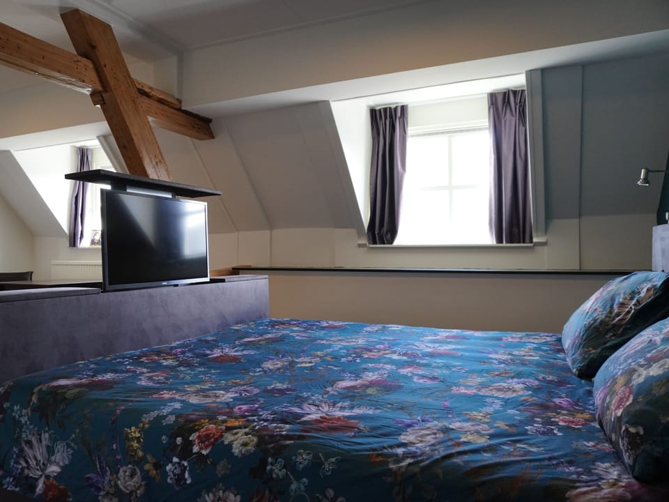 Comfort Triple Room | Iron/ironing board, free WiFi