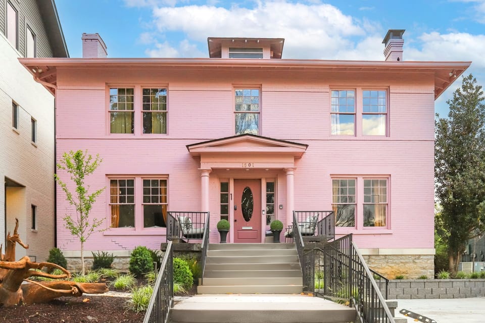 The Fabulous Pink House on Music Row!