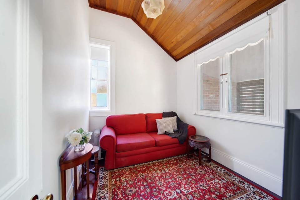 INKD The Globe Cottage 029