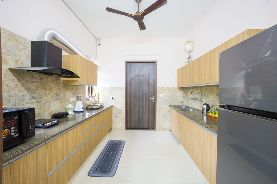 Luxury Villa, 5 Bedrooms, Balcony, Garden View | Private kitchenette