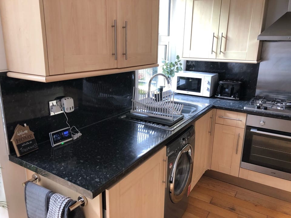 Apartment | Private kitchen | Fridge, microwave, oven, stovetop