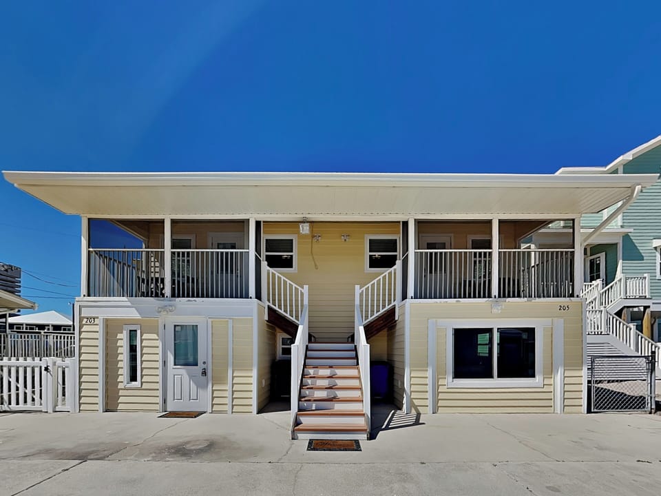 Evening Drift Exterior - Second Floor Entrance