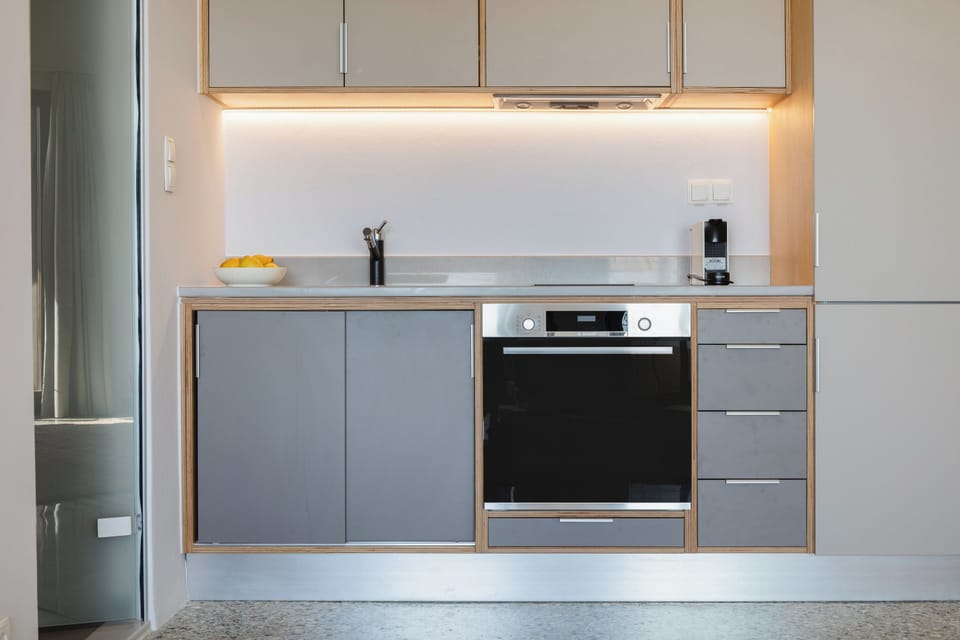 there is a kitchen that has everything needed