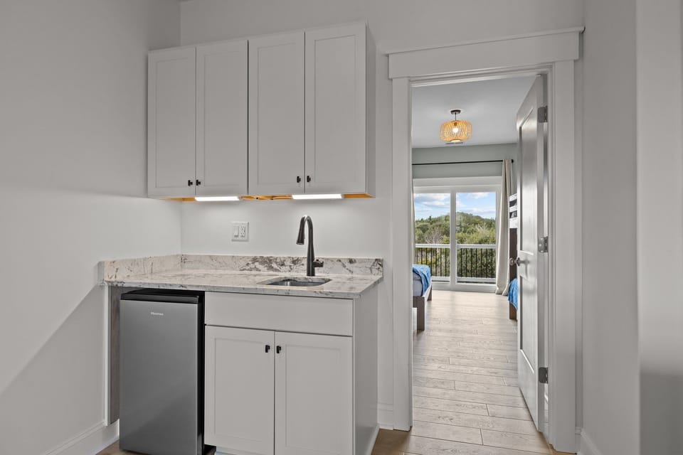 2nd Floor Wet Bar