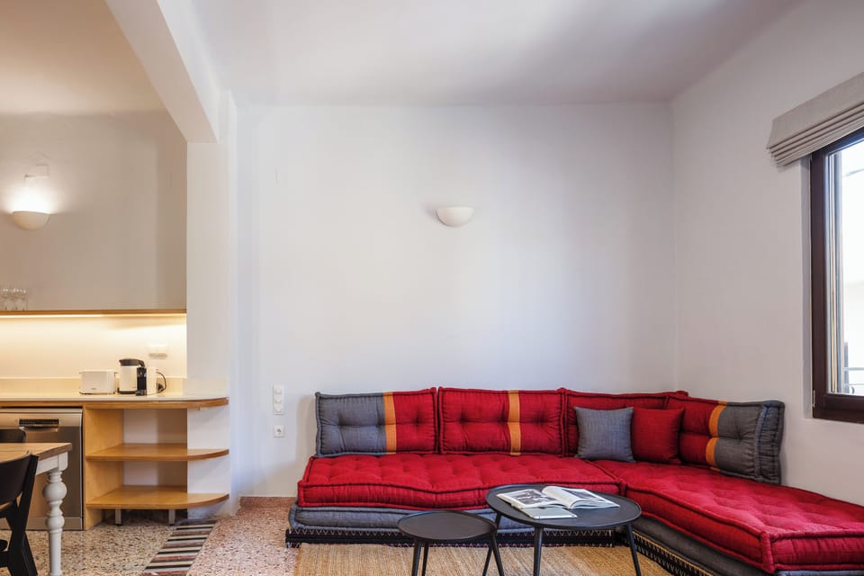 Large corner sofa that can easily transform into a comfortable bed for 2
