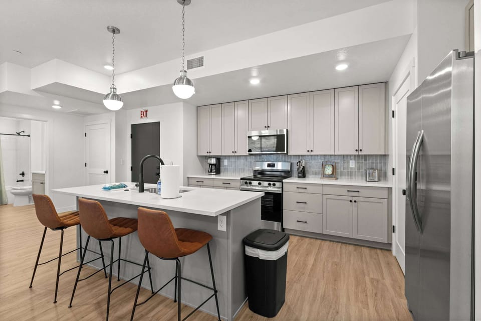 Additional counter seating 