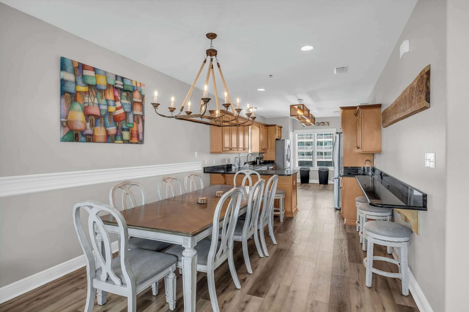 Dining area flows into kitchen