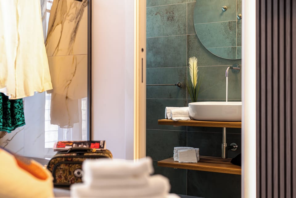 Comfort Double Room, Balcony, Mountain View | Minibar, in-room safe, desk, laptop workspace