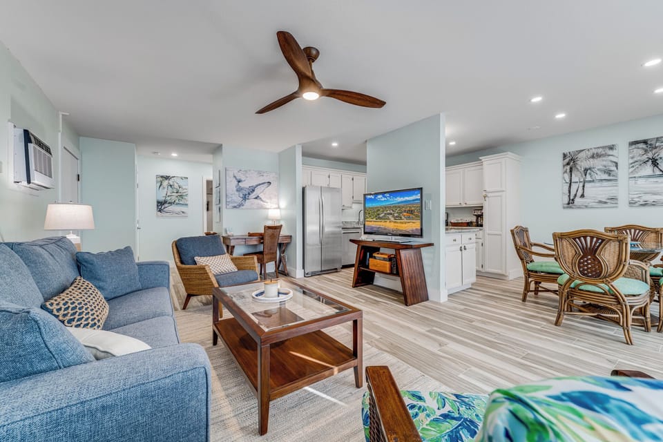 Open floor plan; ocean views from the entire living area and kitchen. 